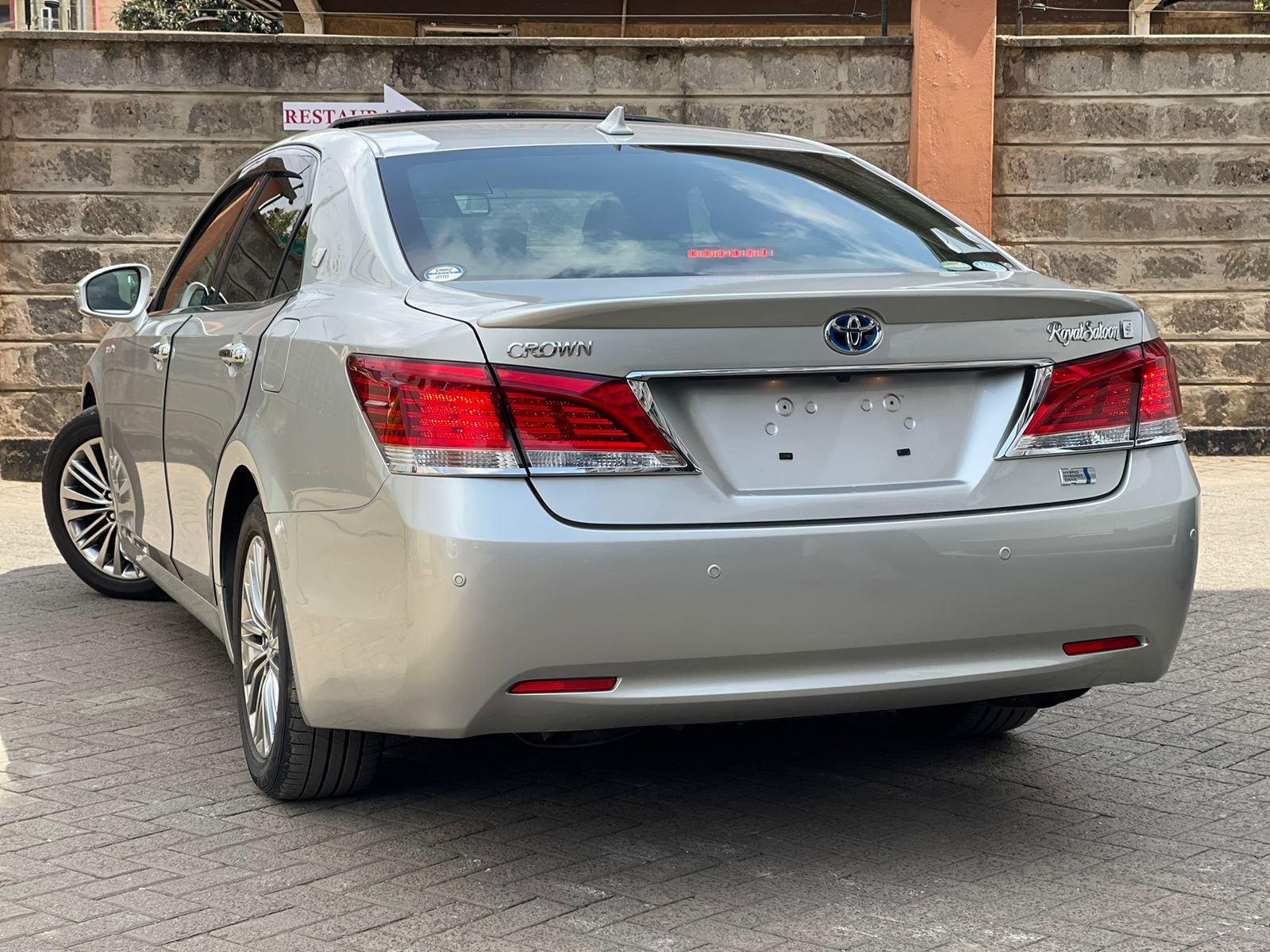 2015 Toyota Crown Royal