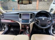 2015 Toyota Crown Royal