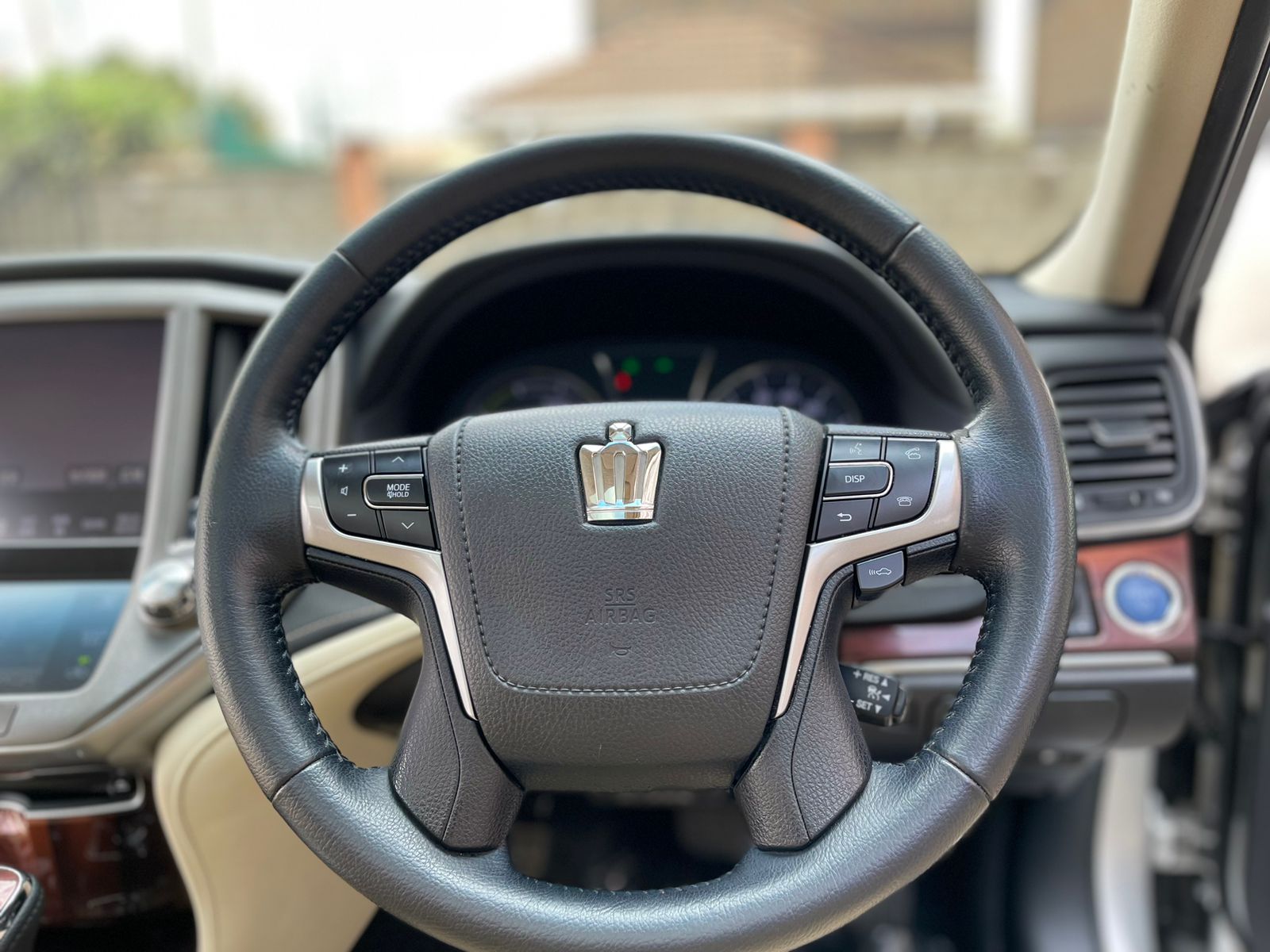 2015 Toyota Crown Royal