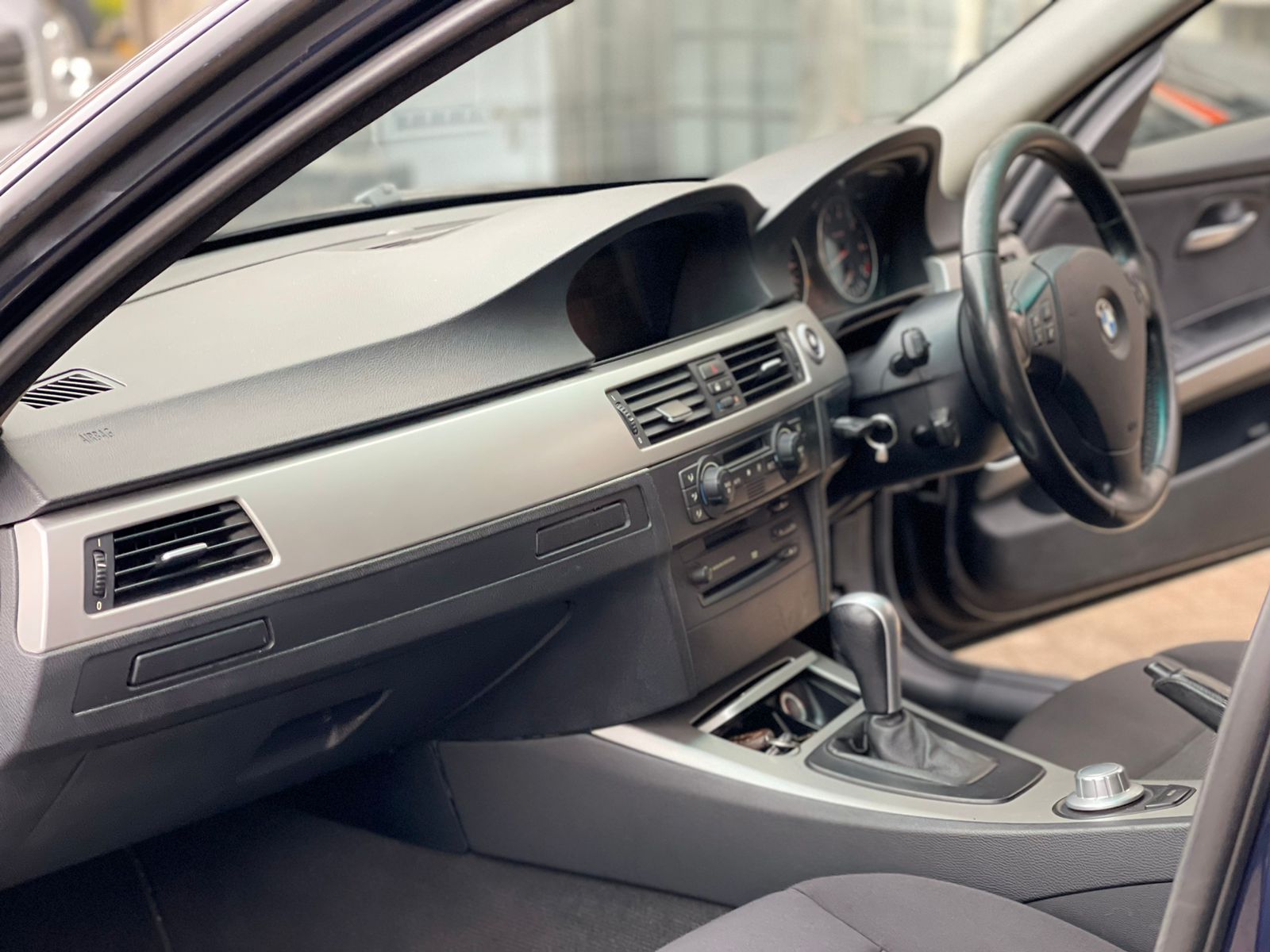 2007 BMW 320I