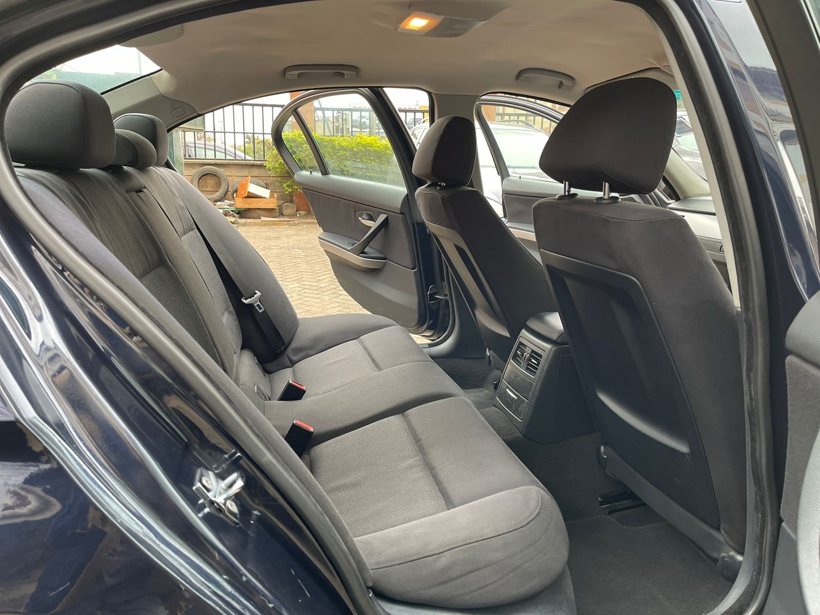 2007 BMW 320I