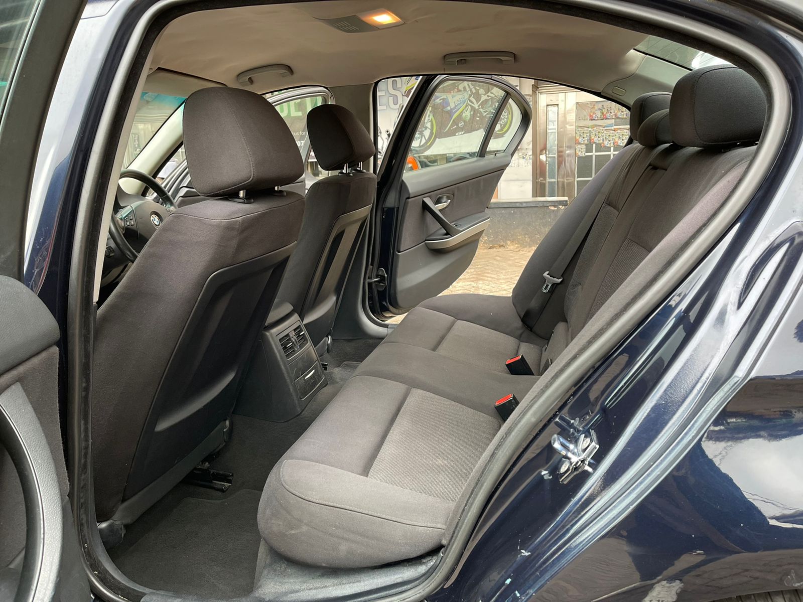 2007 BMW 320I