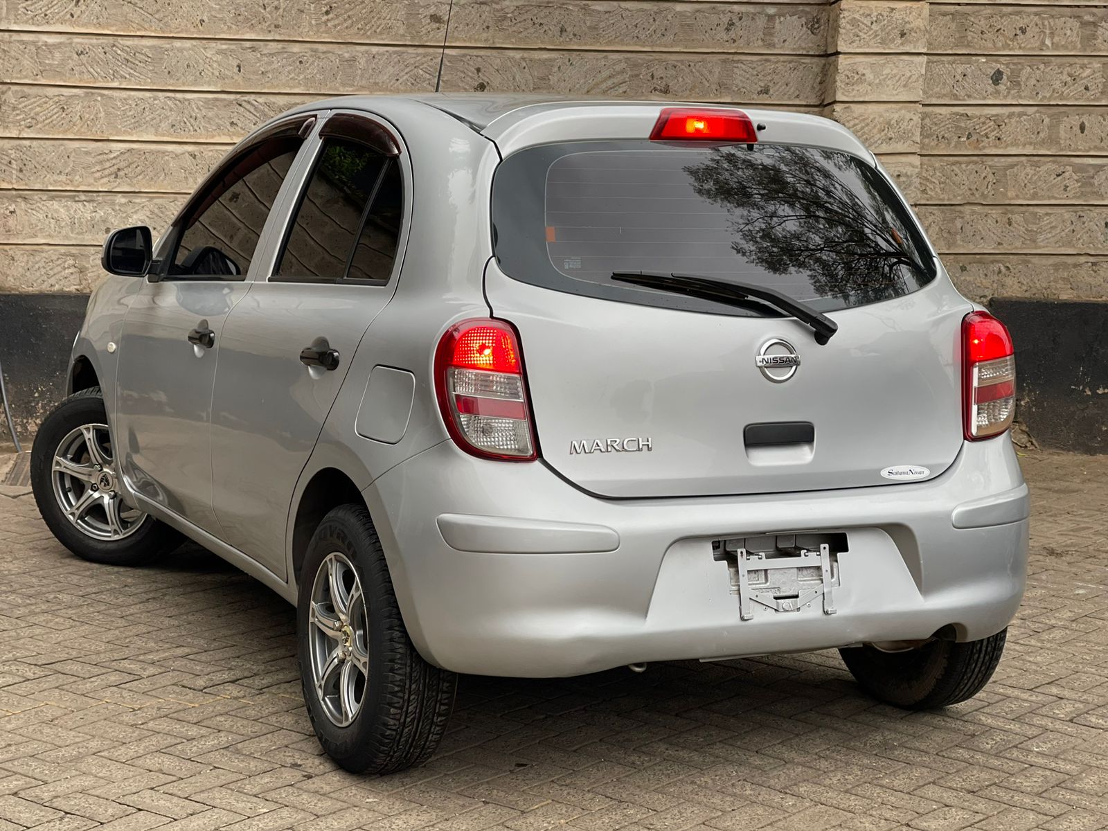 2012 Nissan March