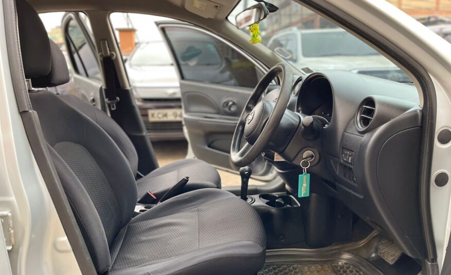 2012 Nissan March