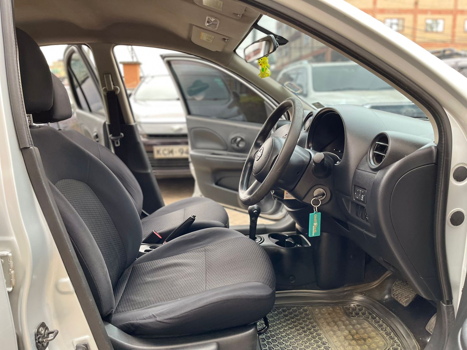 2012 Nissan March