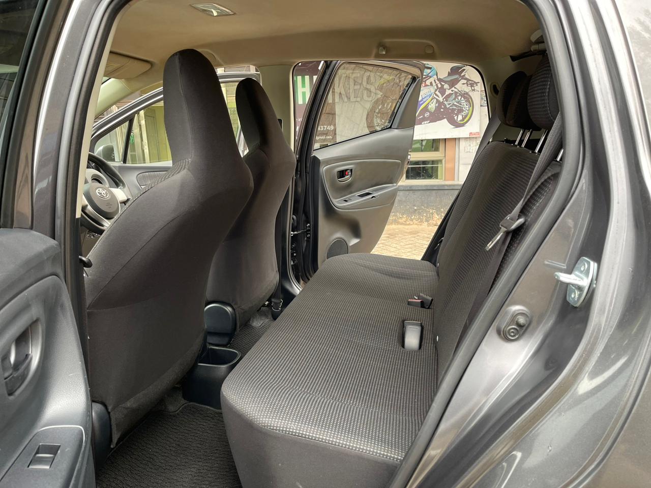 2015 Toyota Vitz