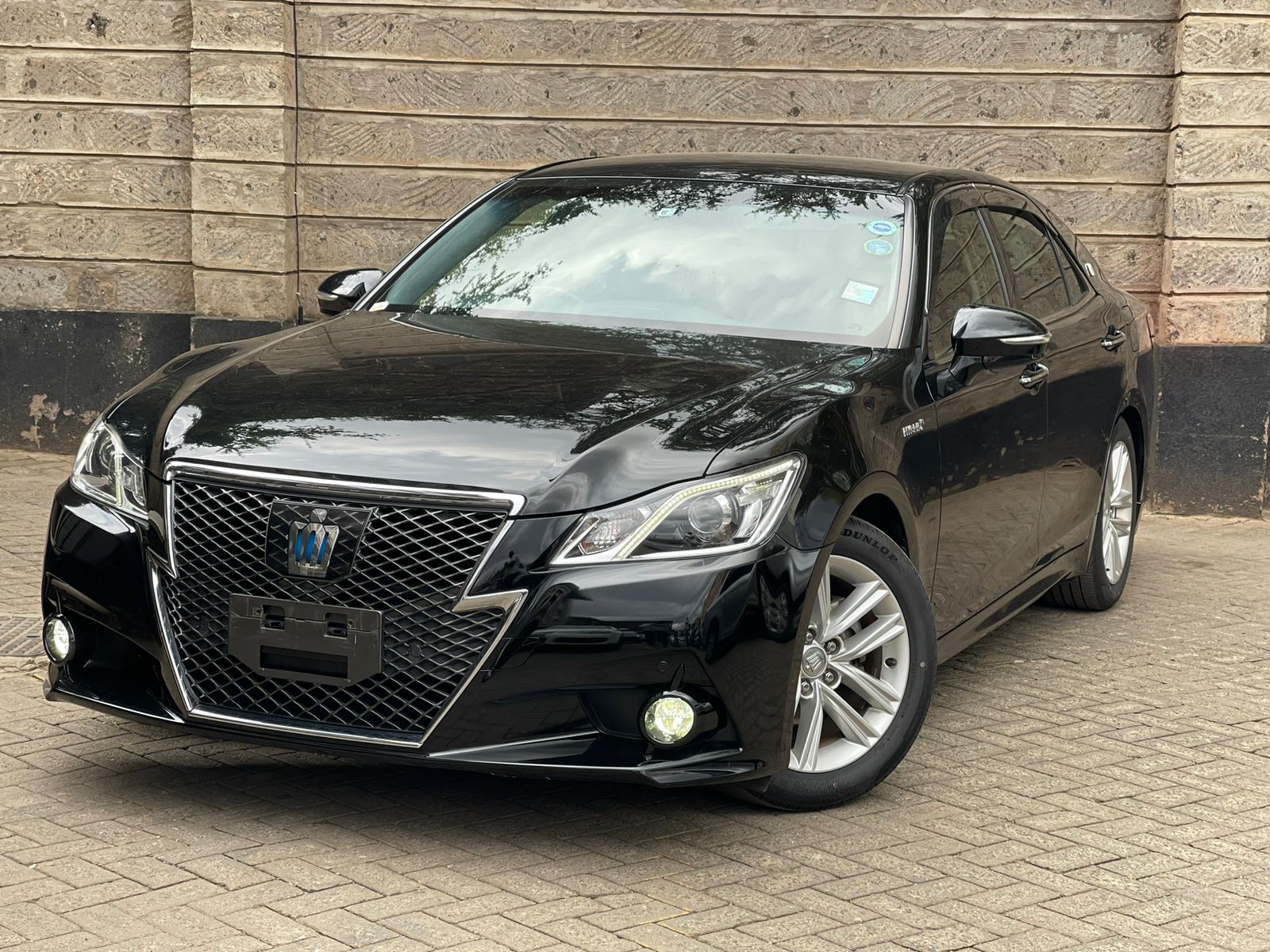 2015 Toyota Crown Athlete