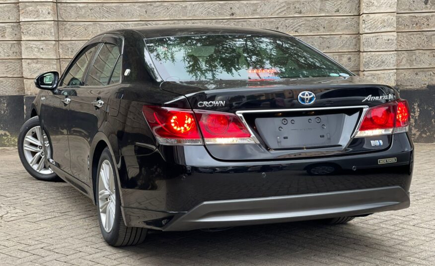 2015 Toyota Crown Athlete