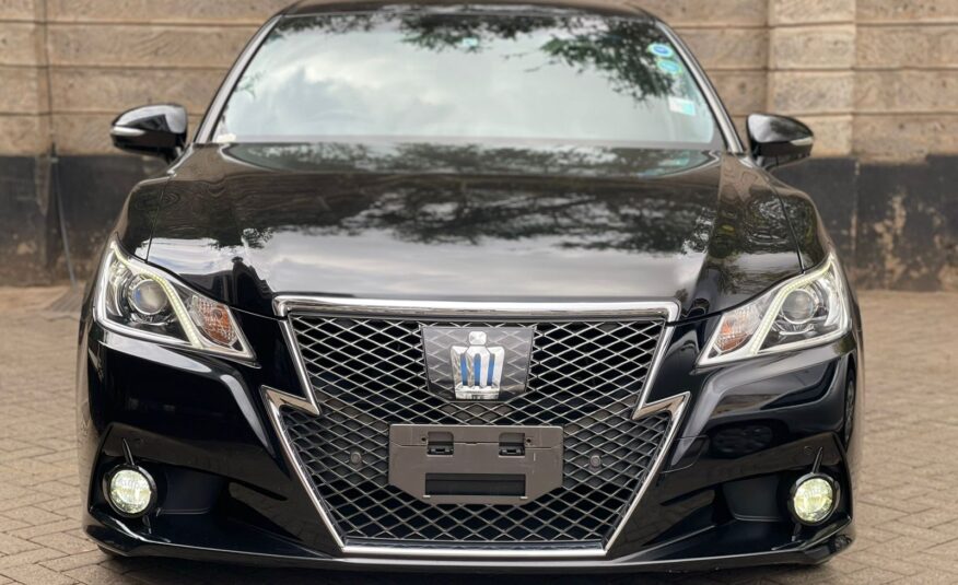 2015 Toyota Crown Athlete