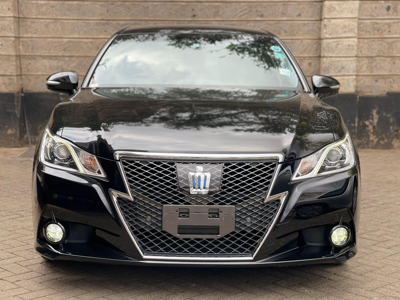 2015 Toyota Crown Athlete