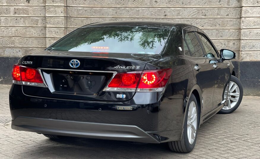2015 Toyota Crown Athlete