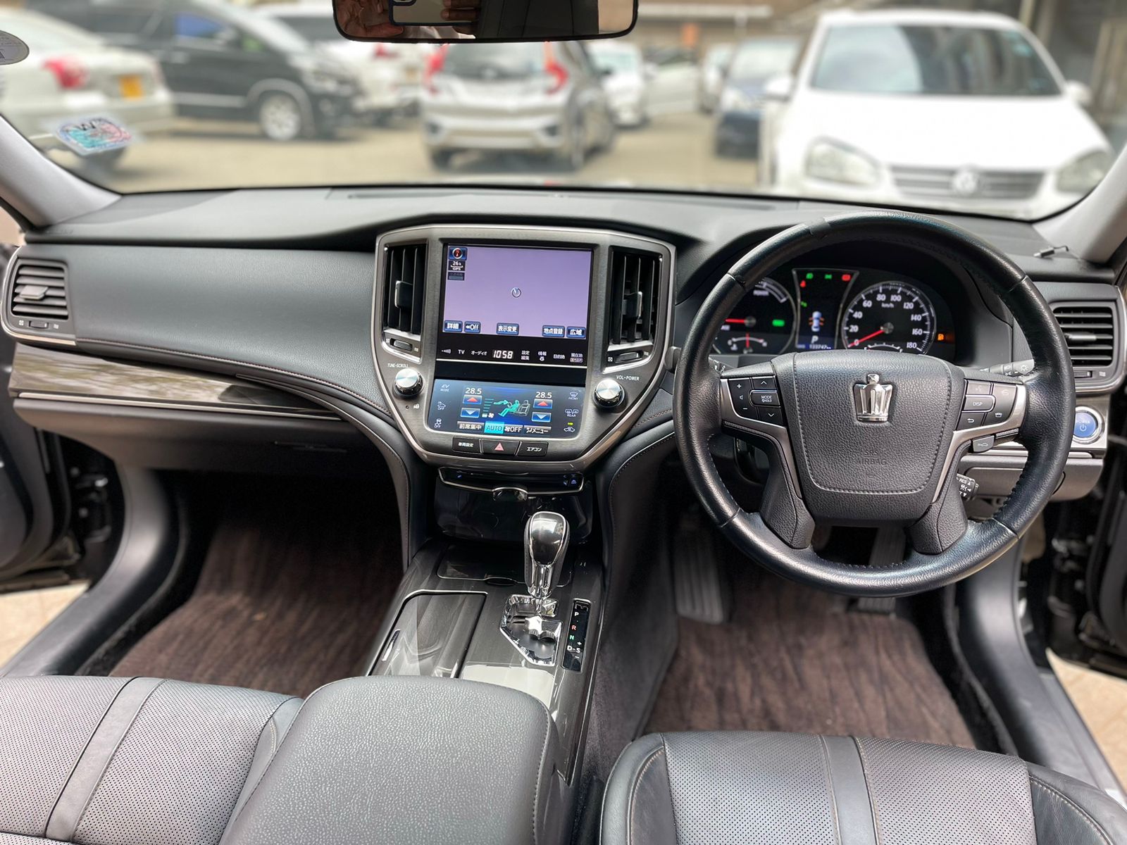 2015 Toyota Crown Athlete