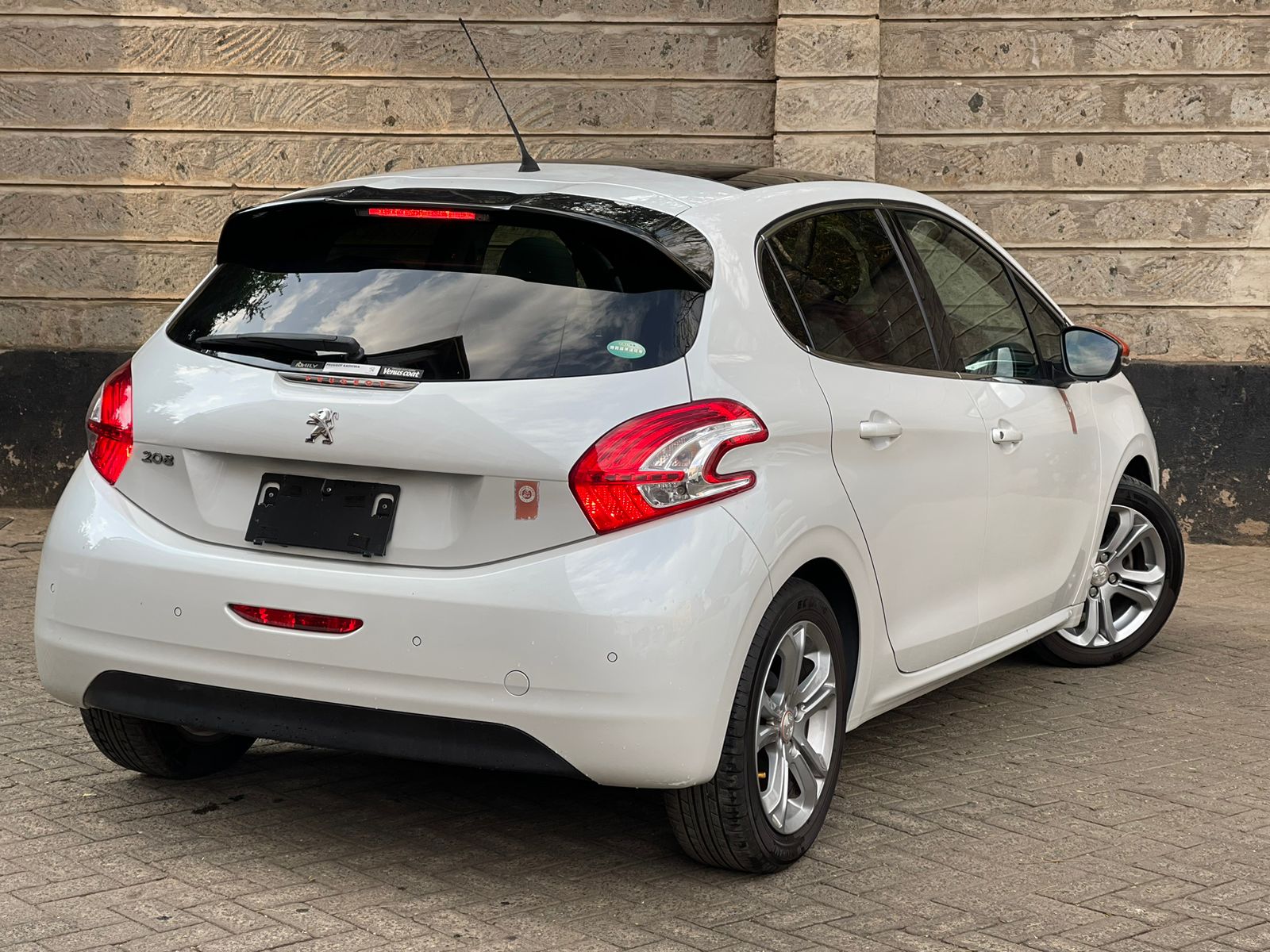 2015 Peugeot 208