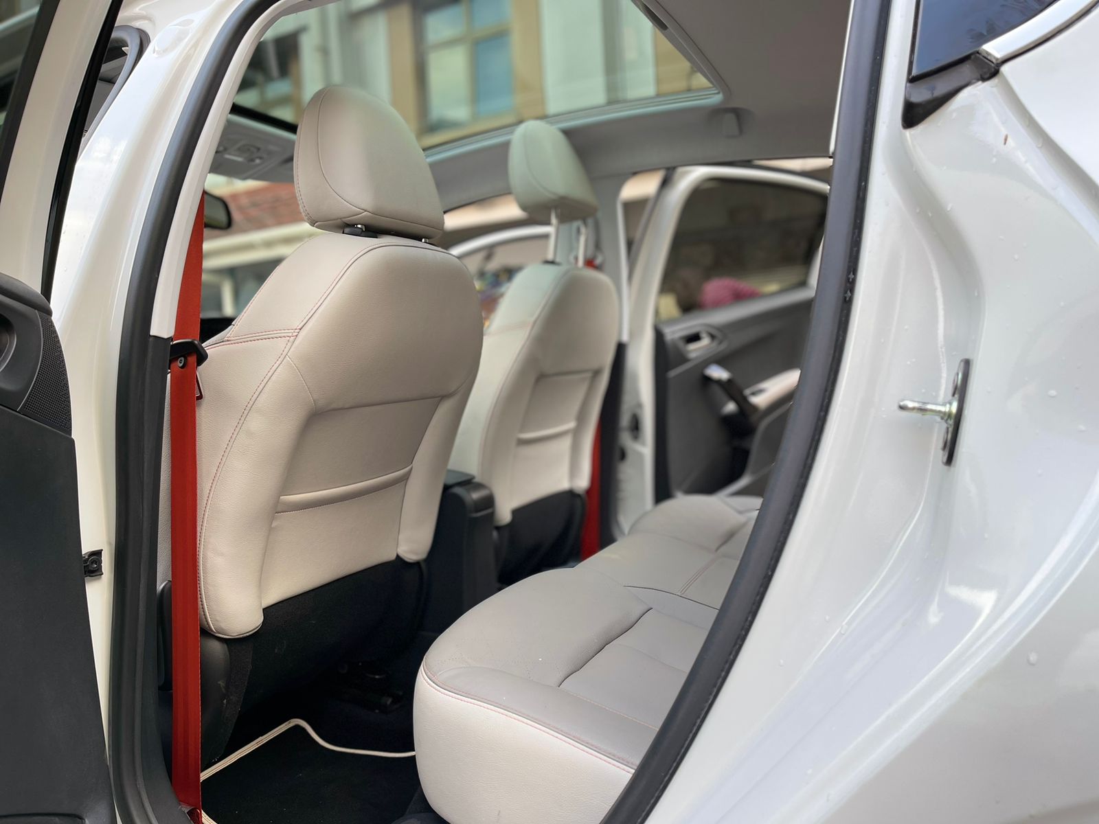 2015 Peugeot 208