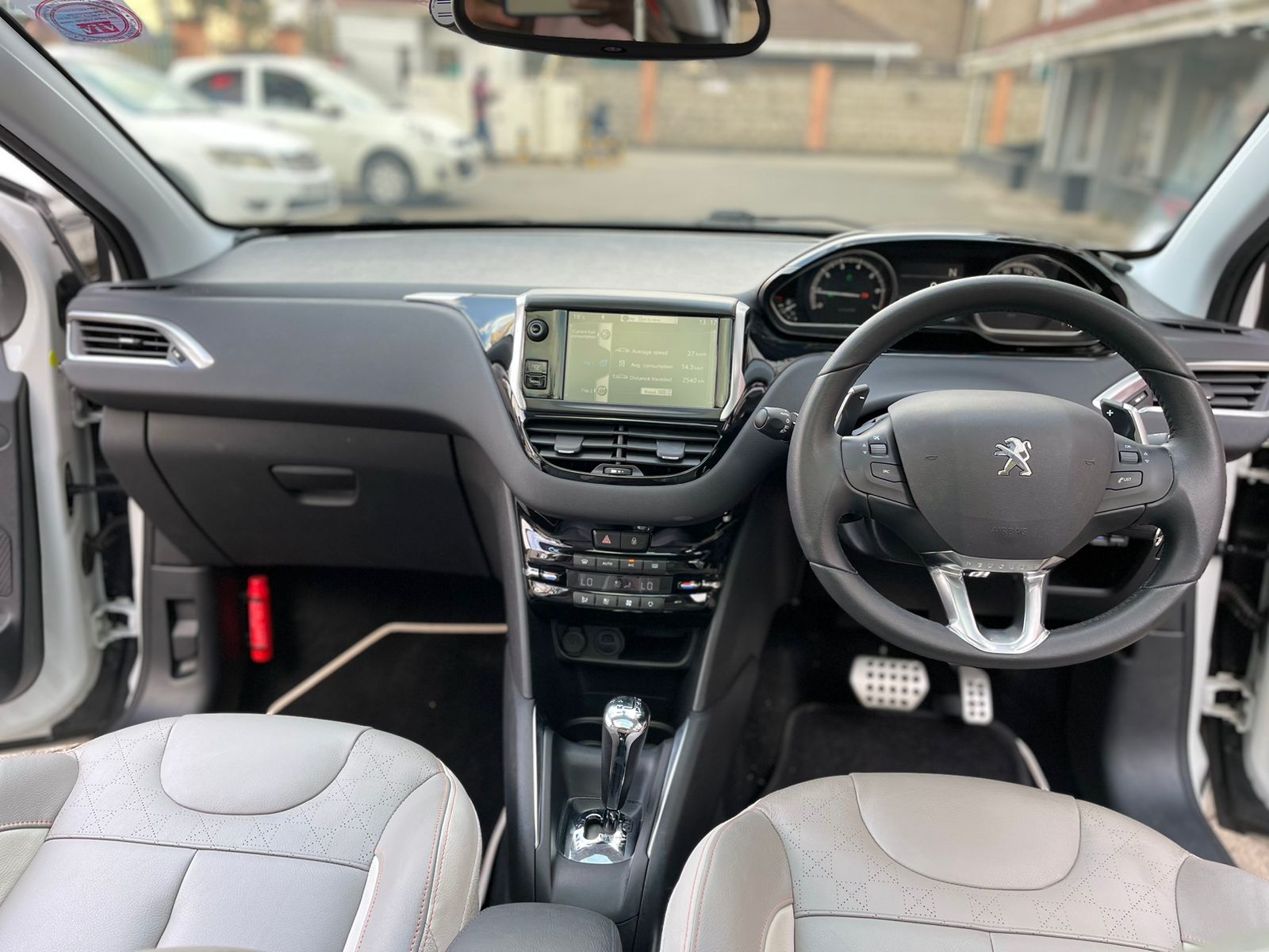 2015 Peugeot 208