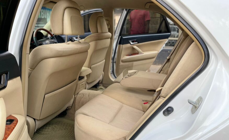 2006 Toyota Mark X