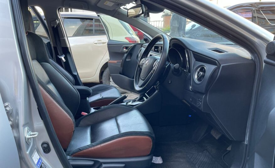 2015 Toyota Auris