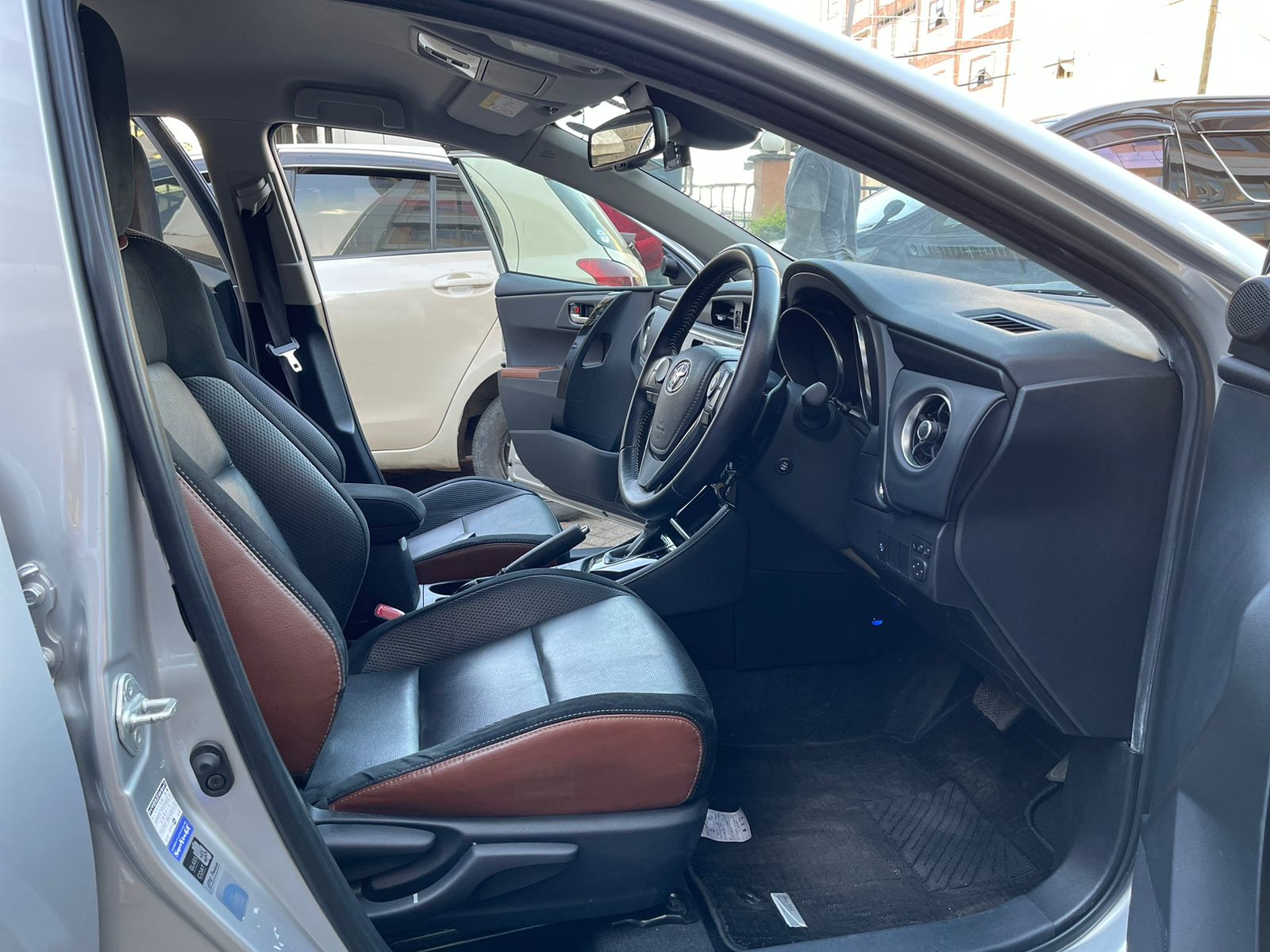 2015 Toyota Auris
