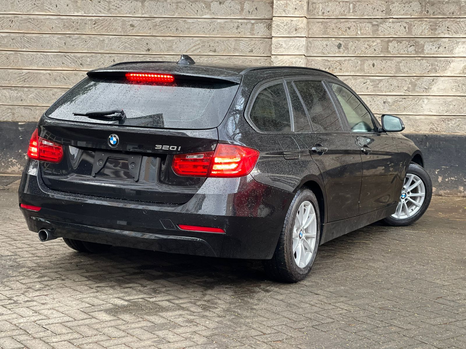 2015 BMW 320I