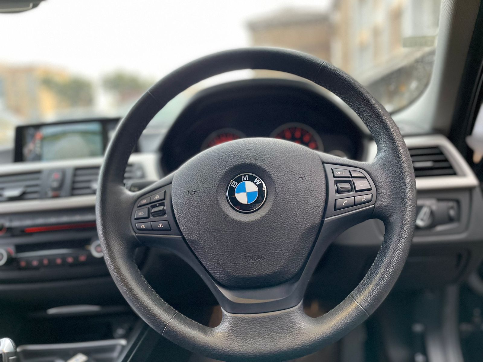 2015 BMW 320I