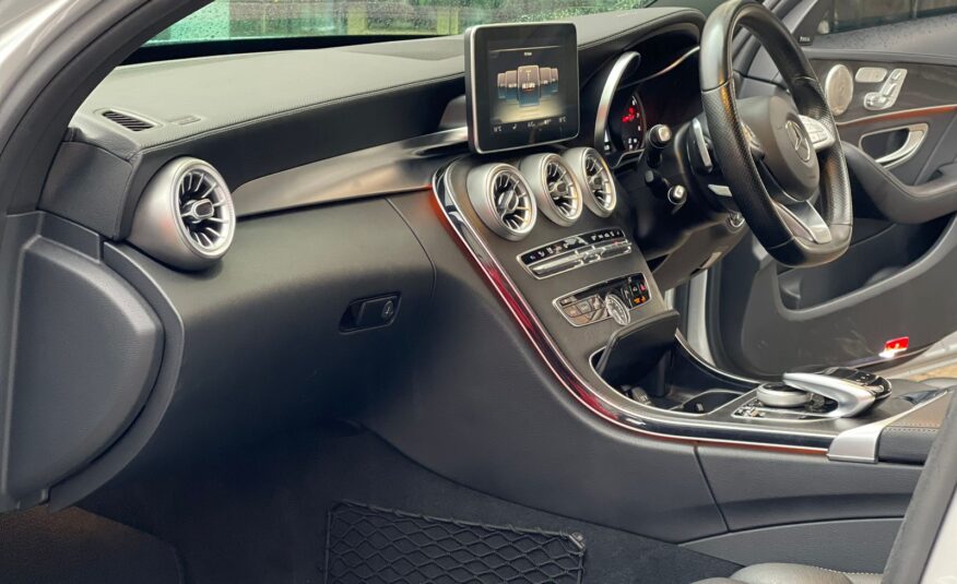 2014 Mercedes Benz C200