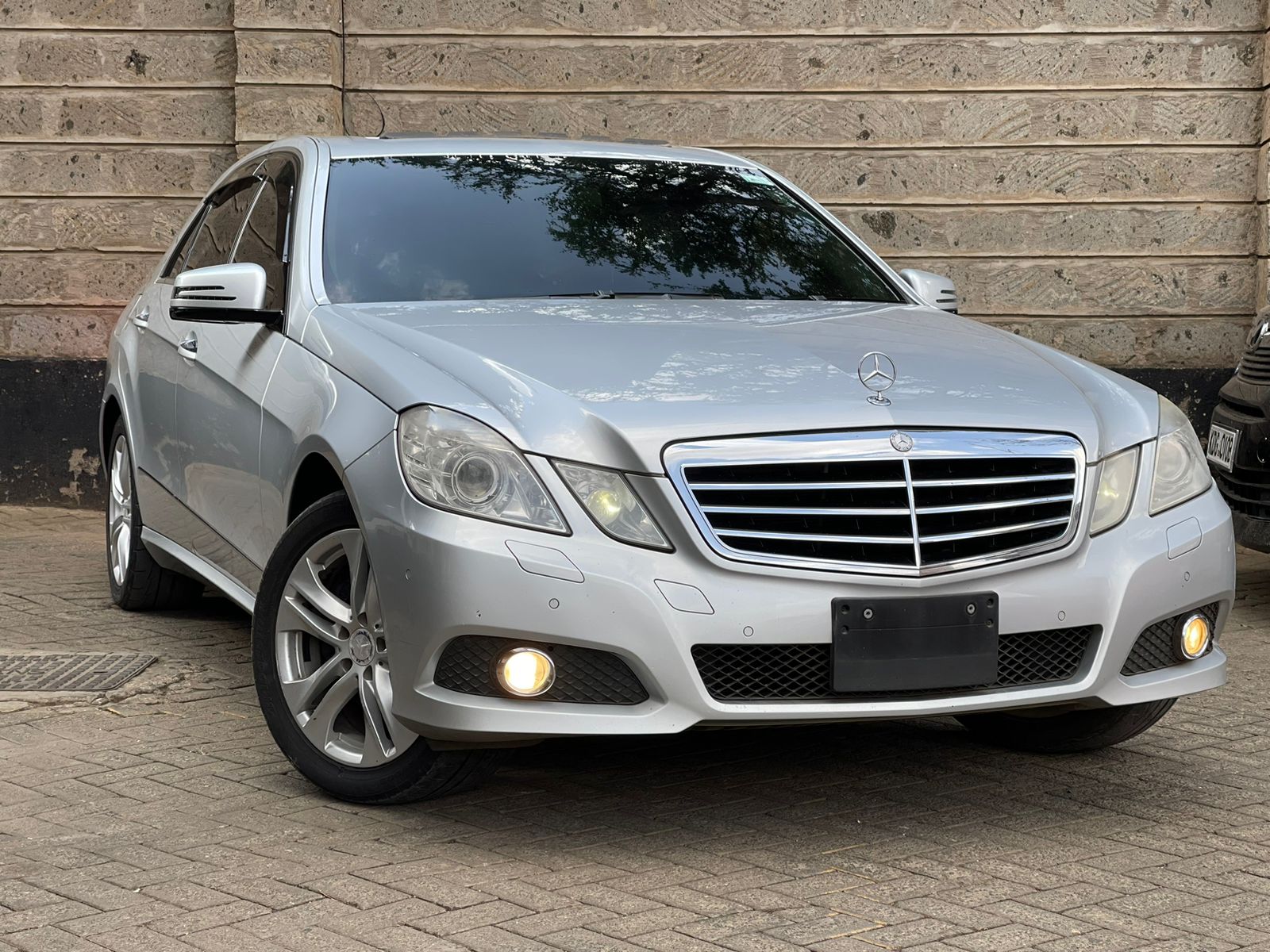 2010 Mercedes Benz E300