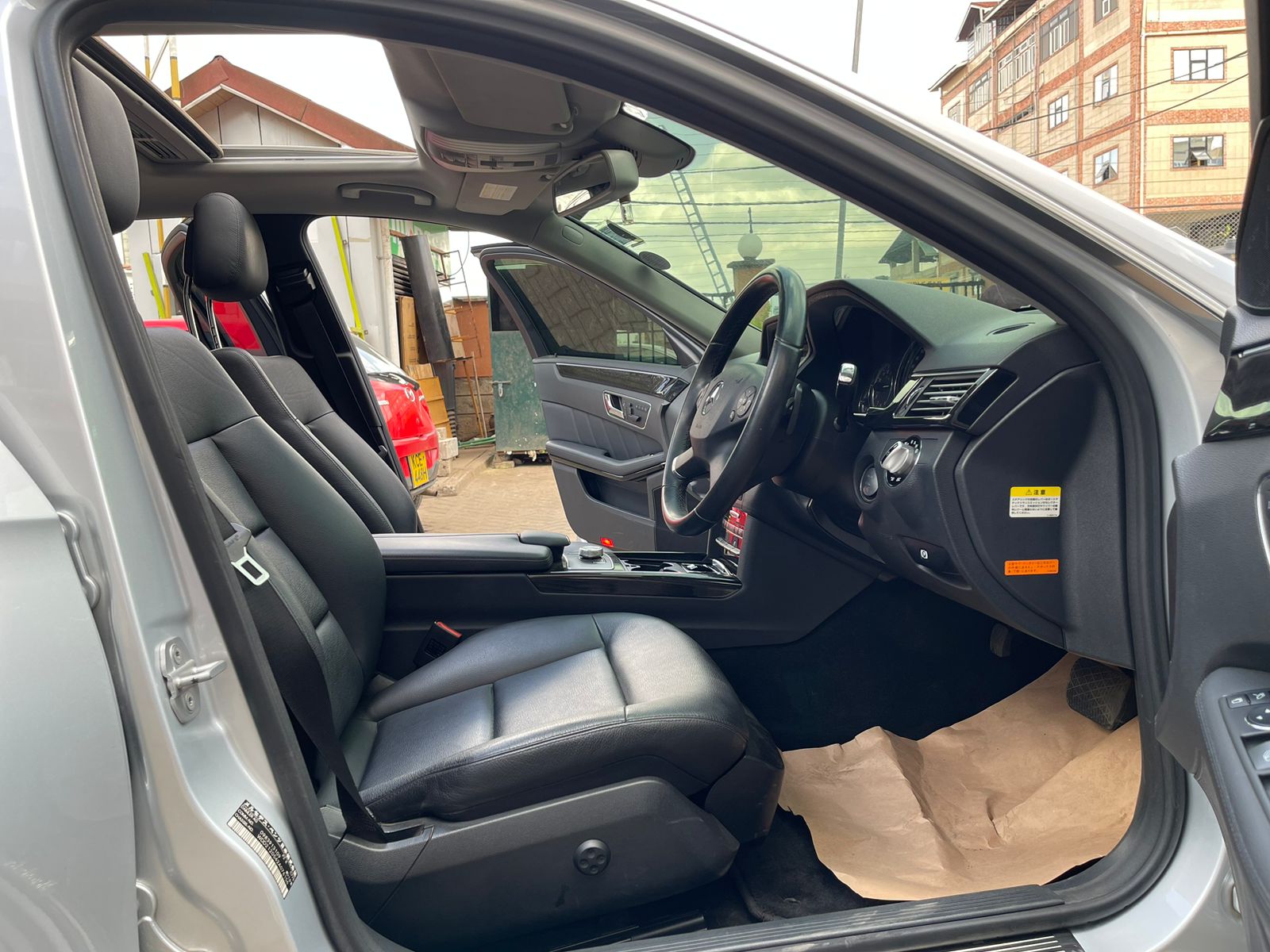 2010 Mercedes Benz E300
