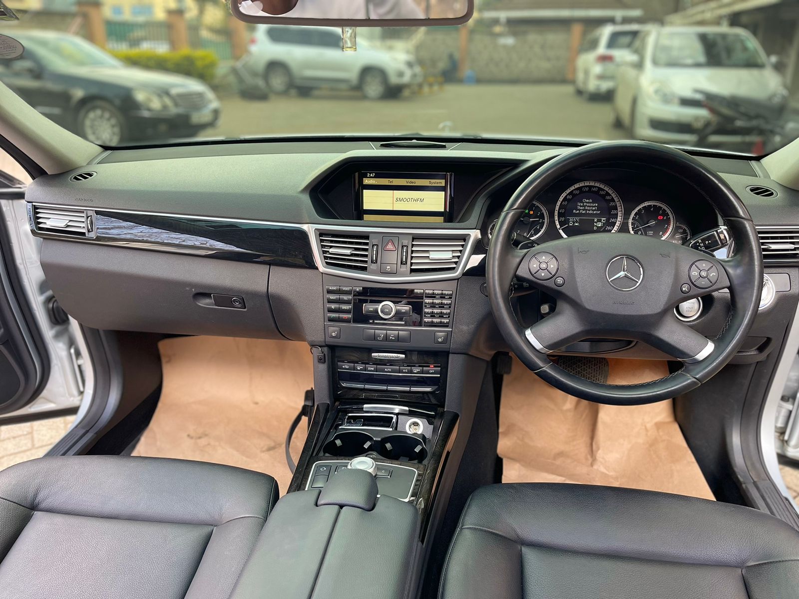 2010 Mercedes Benz E300