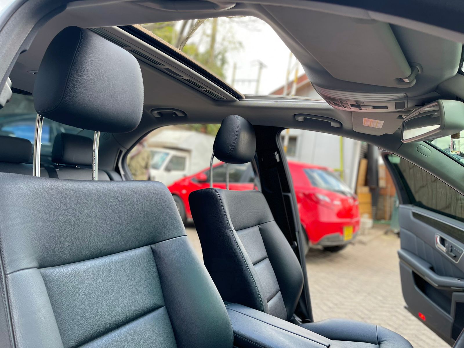 2010 Mercedes Benz E300
