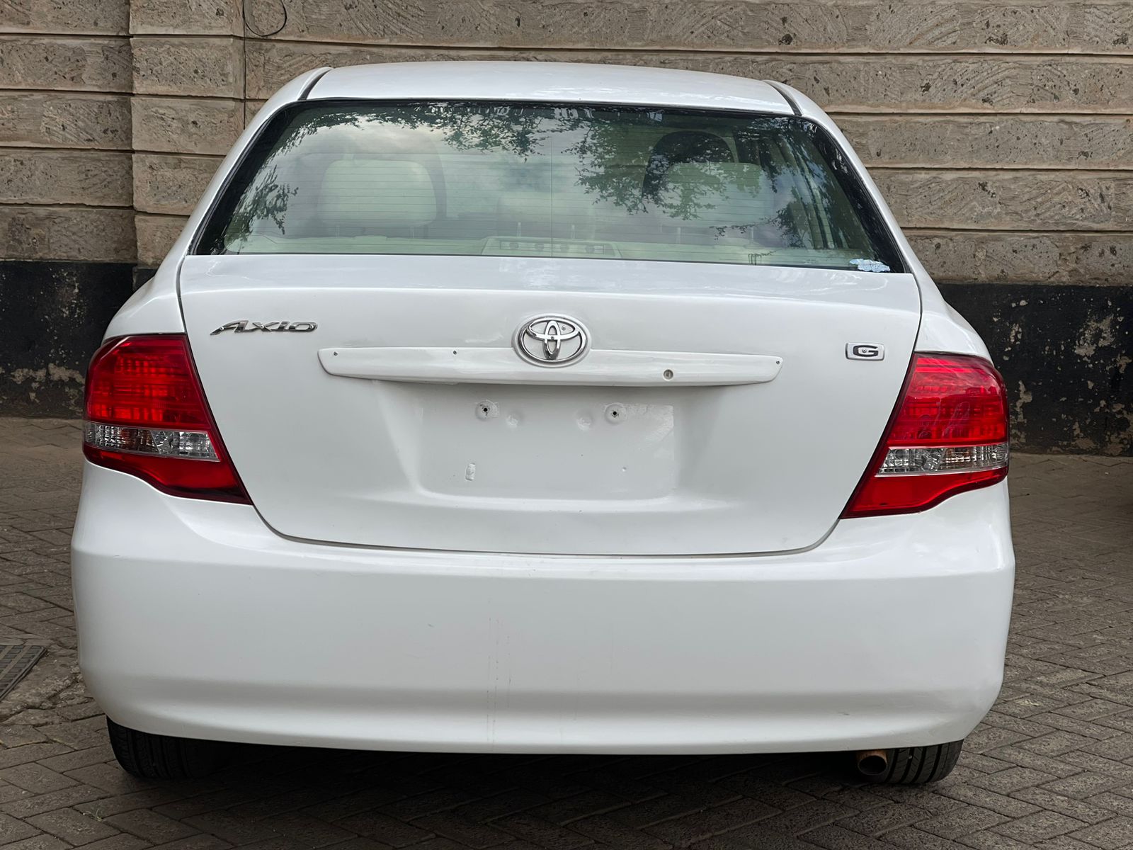 2011 Toyota Axio