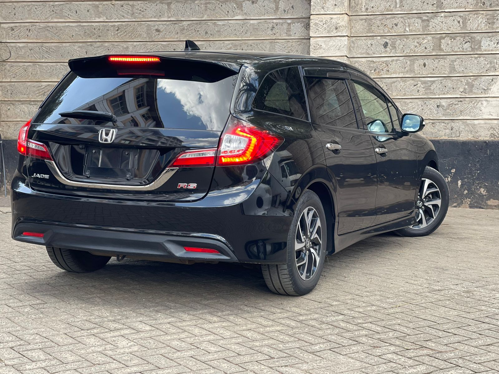 2015 Honda Jade RS