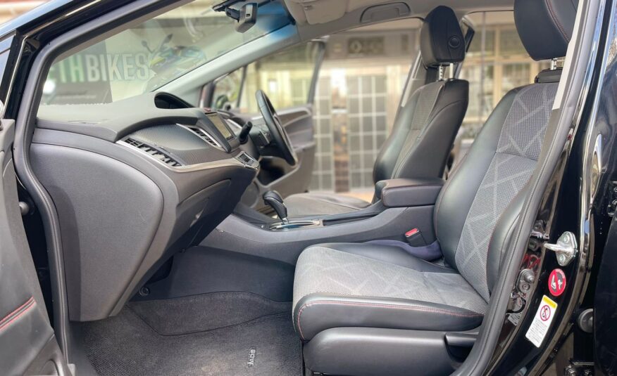 2015 Honda Jade RS