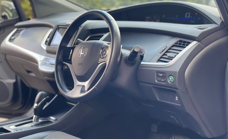 2015 Honda Jade RS
