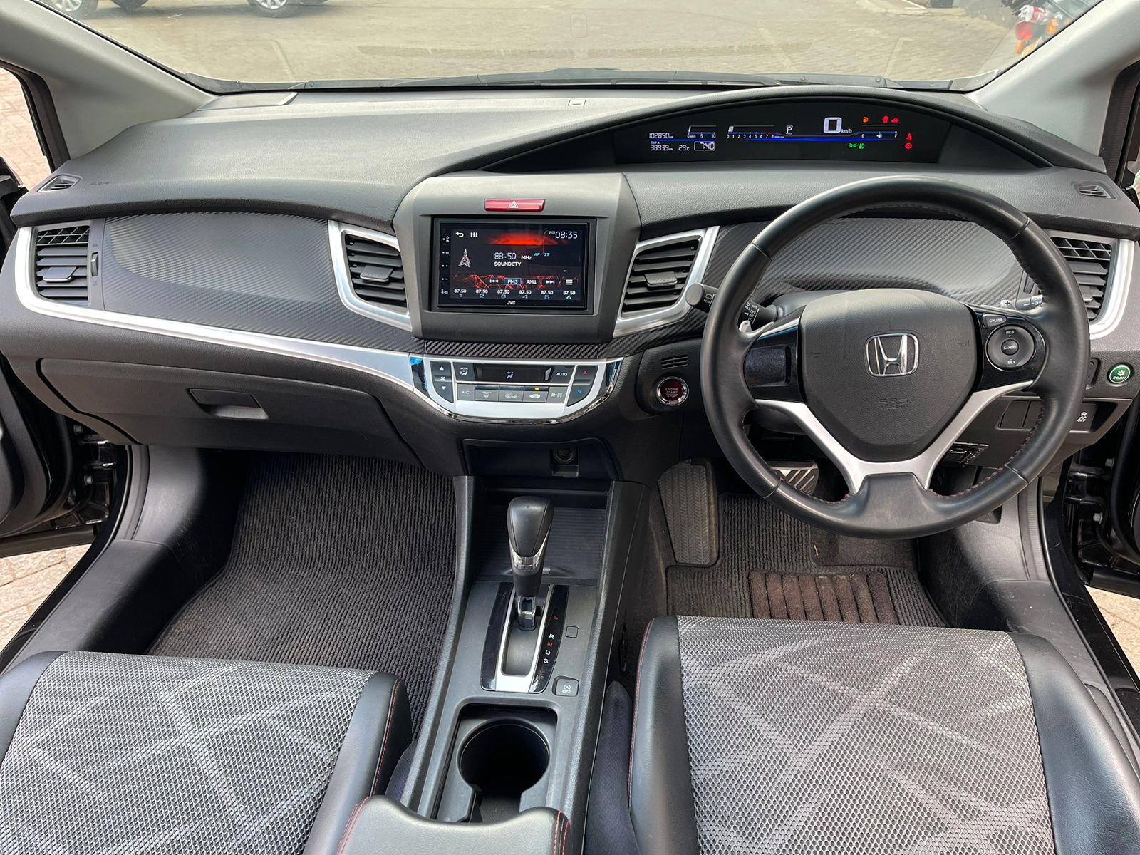 2015 Honda Jade RS