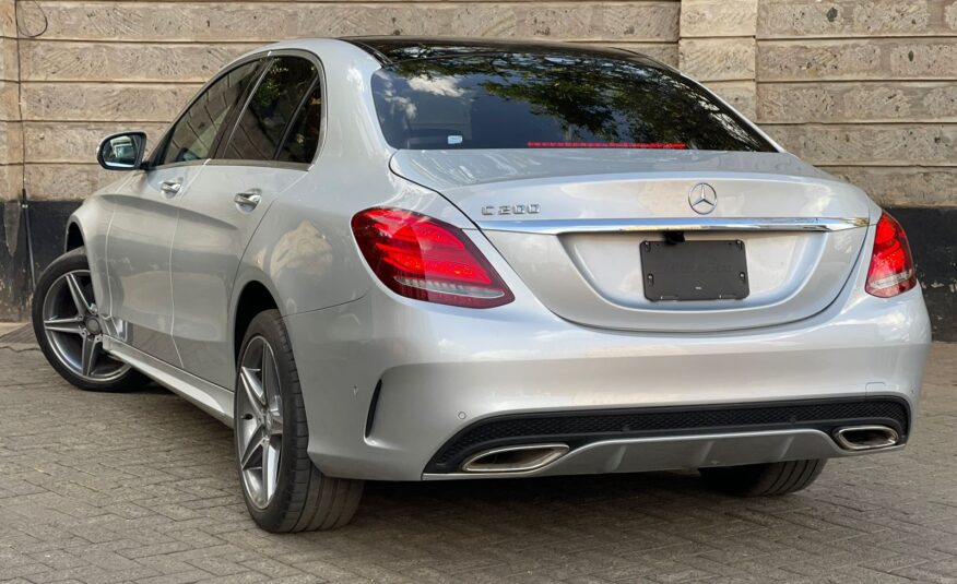 2014 Mercedes Benz C200
