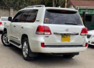 2011 Toyota Landcruiser V8