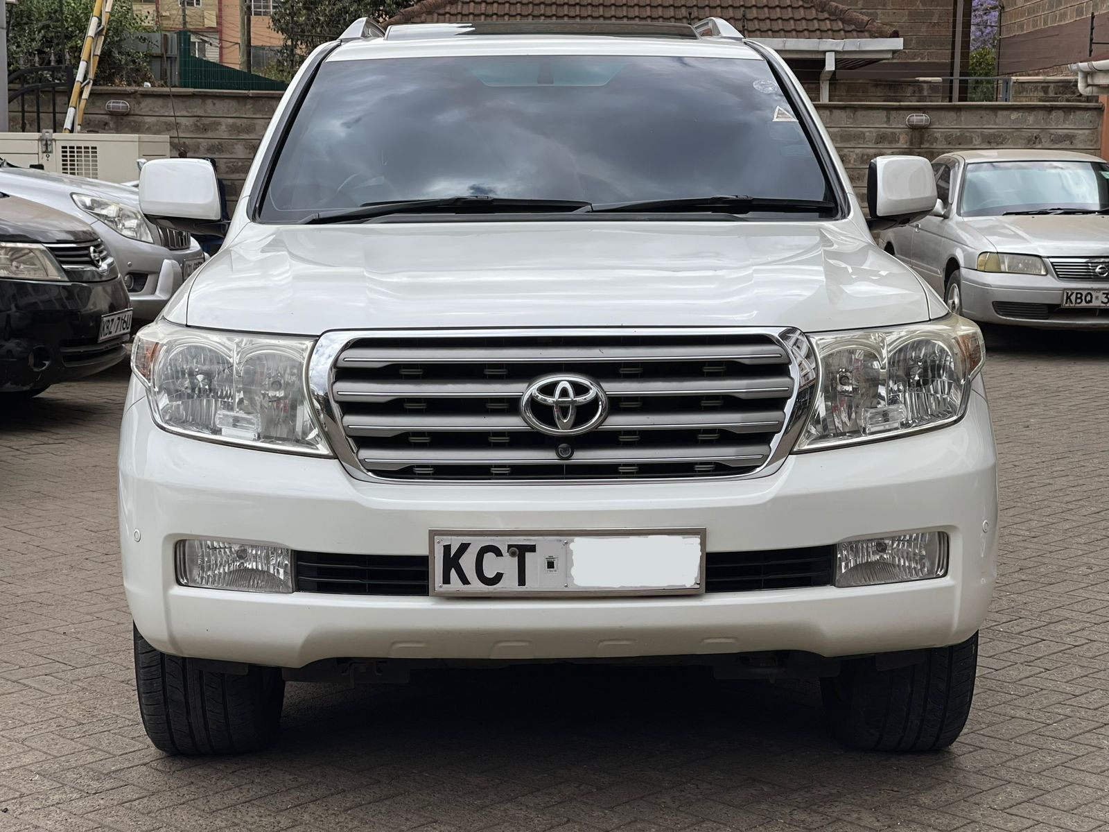 2011 Toyota Landcruiser V8