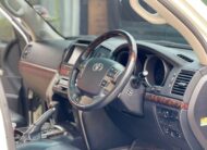 2011 Toyota Landcruiser V8