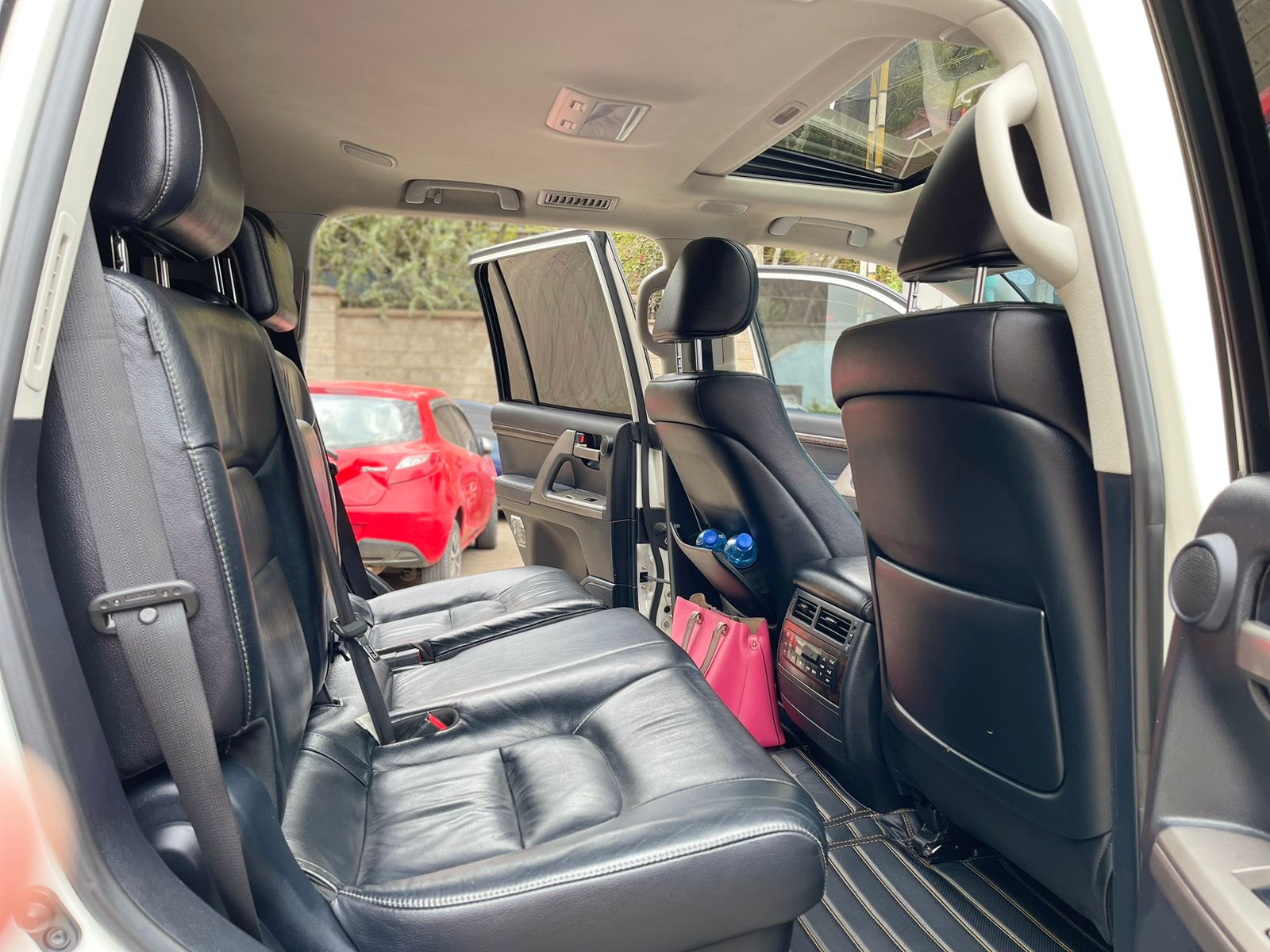 2011 Toyota Landcruiser V8