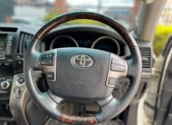 2011 Toyota Landcruiser V8
