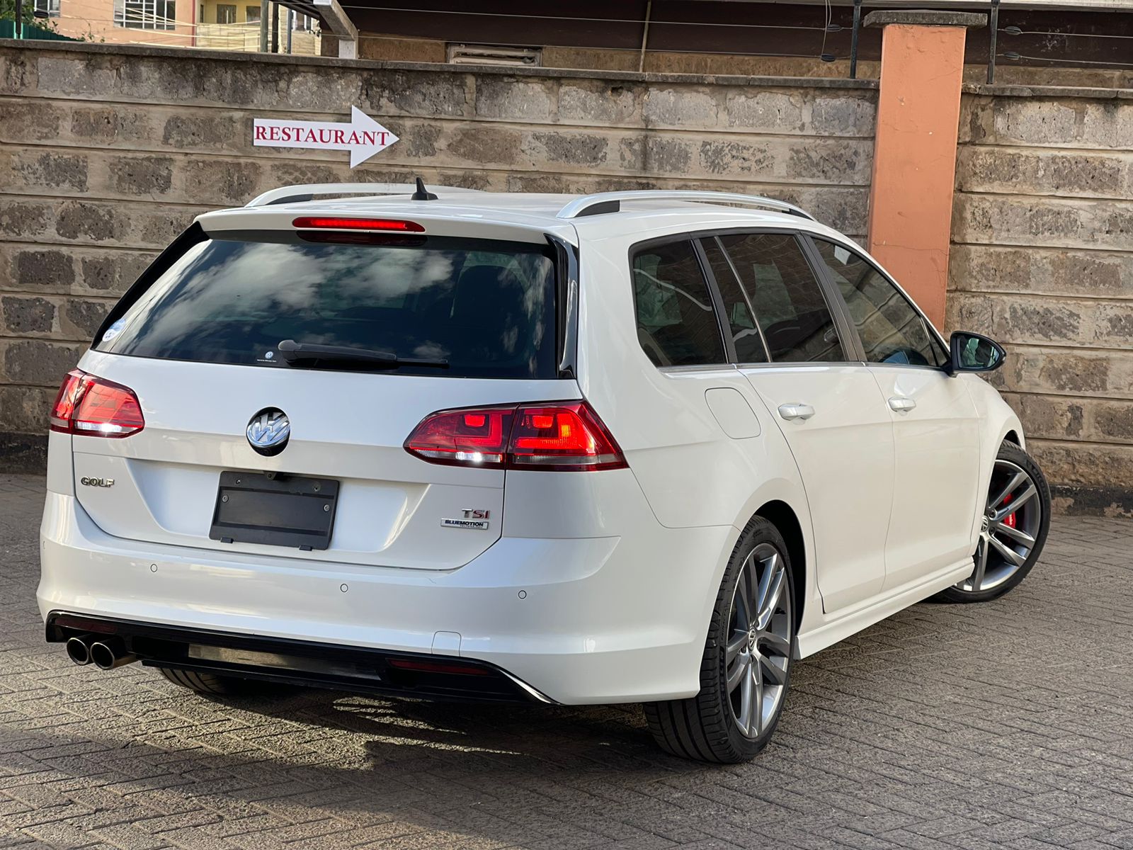 2015 Volkswagen Golf Variant R-Line