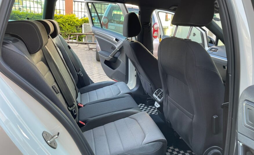 2015 Volkswagen Golf Variant R-Line