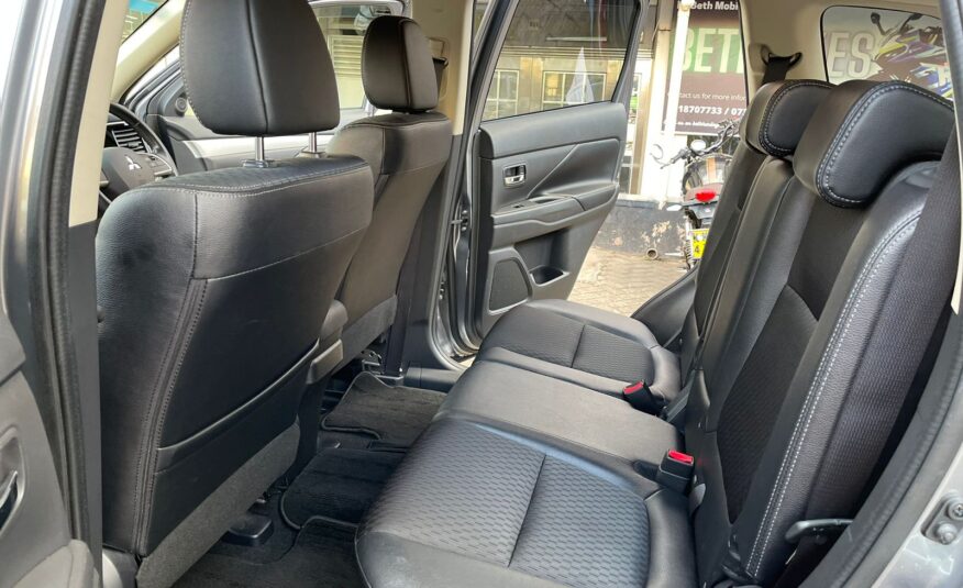 2015 Mitsubishi Outlander