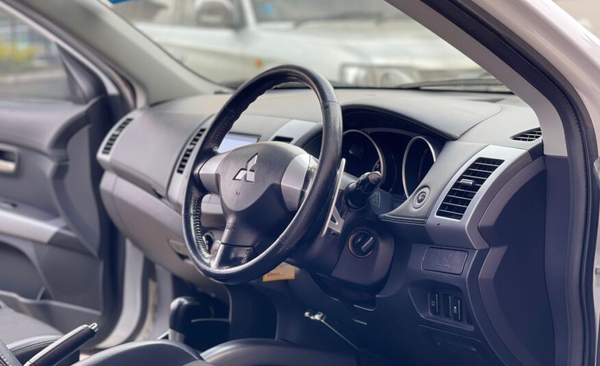 2010 Mitsubishi Outlander Rodest