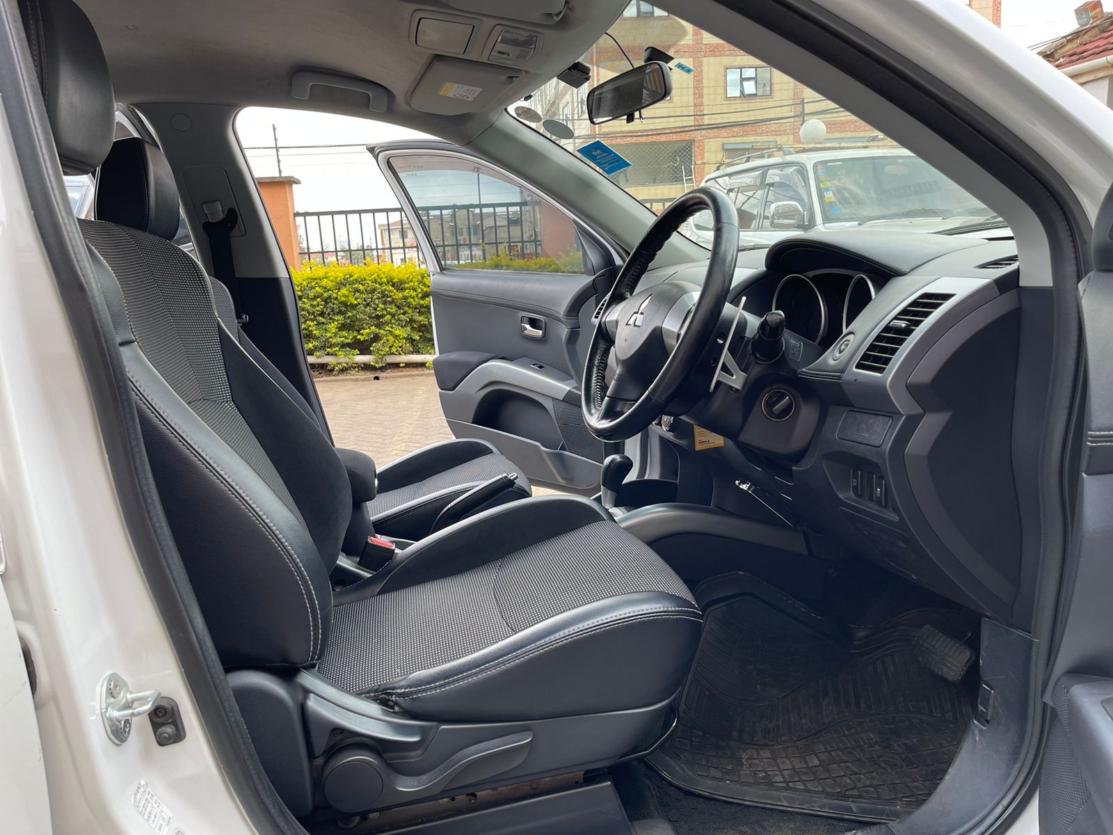 2010 Mitsubishi Outlander Rodest