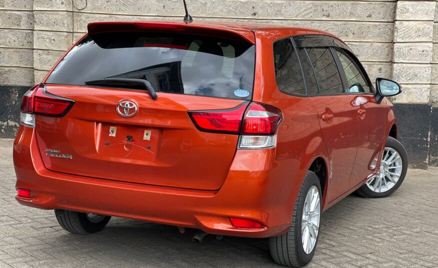 2015 Toyota Fielder