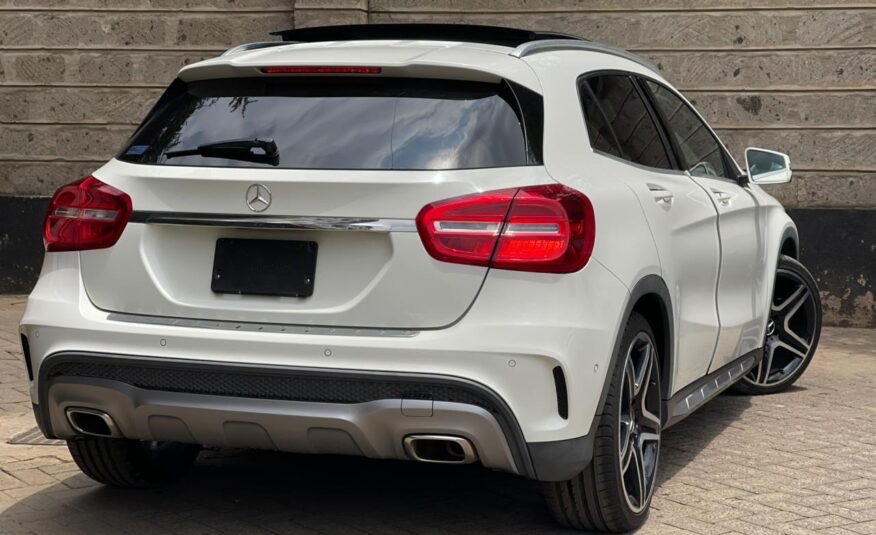 2015 Mercedes Benz GLA 180