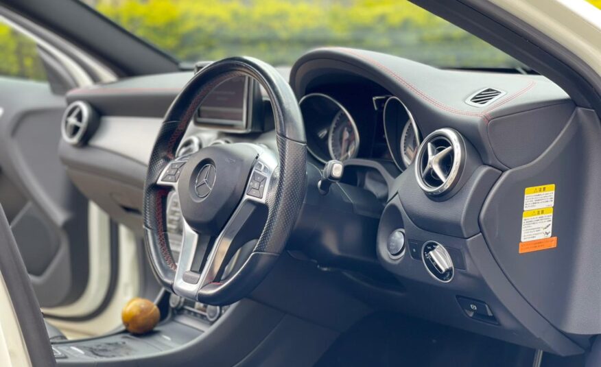 2015 Mercedes Benz GLA 180