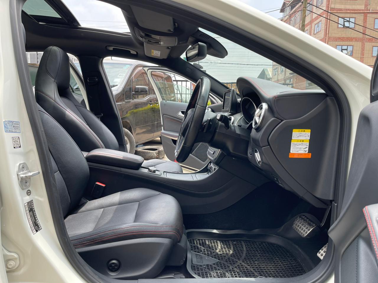 2015 Mercedes Benz GLA 180