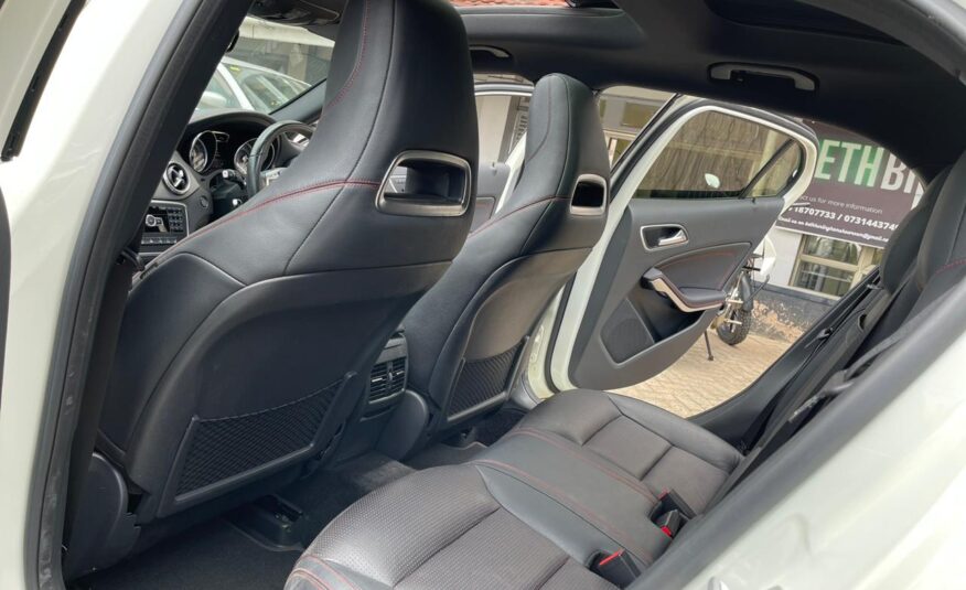 2015 Mercedes Benz GLA 180